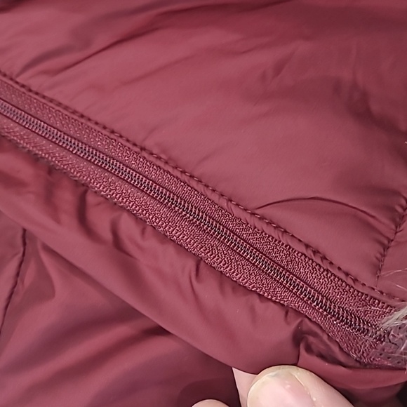 Calvin KLEIN women's LONG QUILTED FAUX FUR HOODED Burgundy PARKA XL - Picture 9 of 15